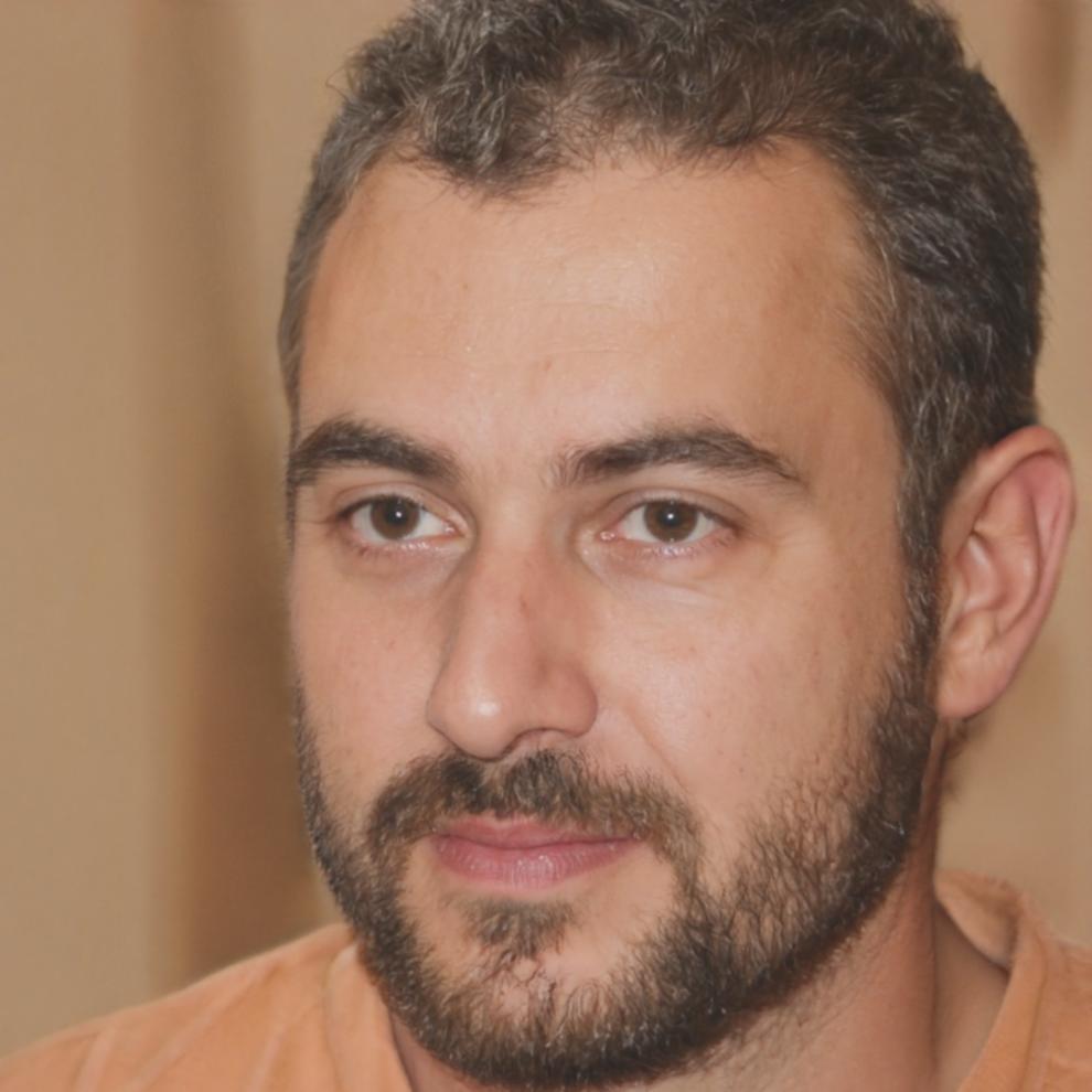 Radu Mărgineanu, Director Financiar